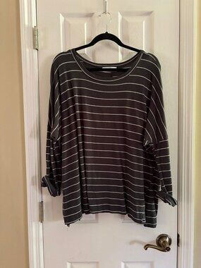 CJLA Carly Jean Los Angeles Striped Oversized Top